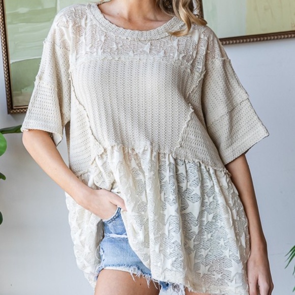Oli & Hali Tops - Oli & Hali Cream Star Jacquard Pockets Loose Fit Short Sleeve Top